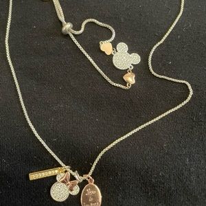 Cadena dije y brazalete de Mickey y Minnie Mouse